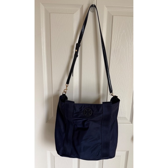 Tory Burch Quinn Navy Blue Large Zip Nylon Crossbody Purse - Picture 5 of 16
